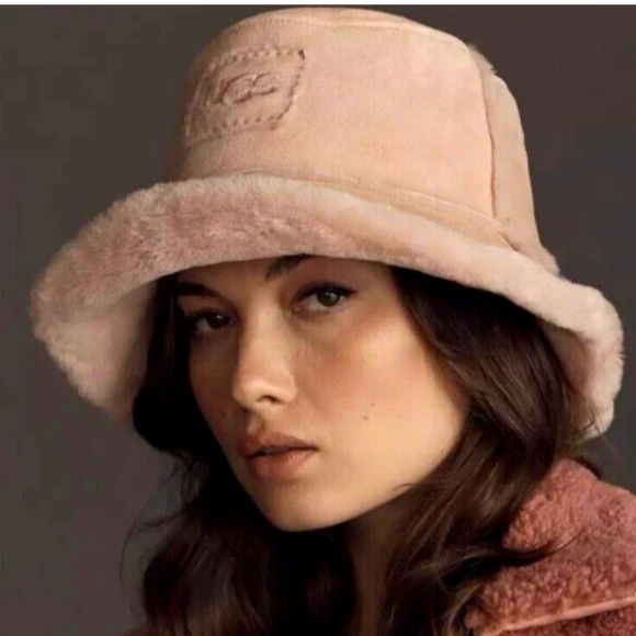 UGG Genuine Shearling Sheepskin Bucket Hat PINK NWT